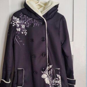 NWOT Wolf Mission Women's Coat